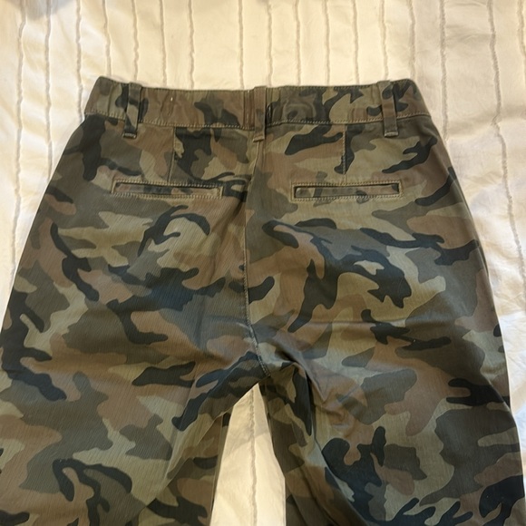 Army print Gap pants size 00 girlfriend cut - Picture 4 of 6